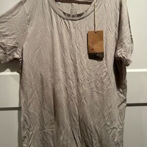 Kyte Living T-Shirt